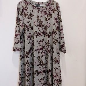 Gray long sleeve sweater dress with purple flowers - size 2X